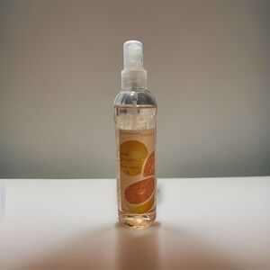 Bath & Body Works Pleasures‎ PINK GRAPEFRUIT Body Splash Mist Spray 8 oz  236ml
